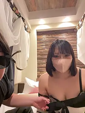 Snapshot of -Minami07- chatting on 06.07.26 -Minami07- online show from 06.07.26