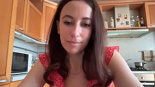 Snapshot of Flamingo_Queen chatting on 06.22.26 Flamingo Queen online show from 06.22.26