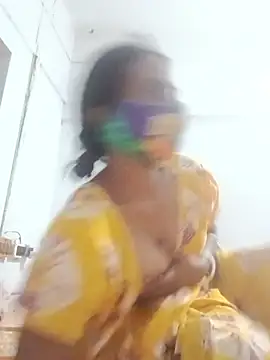 Snapshot of Simi-hot-boudi chatting on 06.30.26 Simi-hot-boudi online show from 06.30.26
