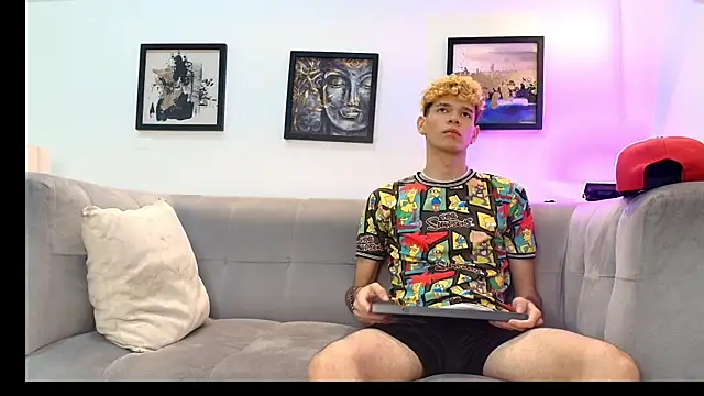 Snapshot of Hot_skinny_guys chatting on 06.17.26 Hot skinny guys online show from 06.17.26