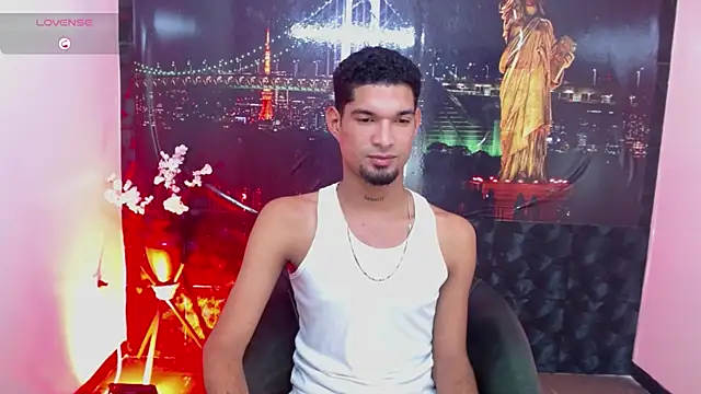 Snapshot of Carlos_eclipse chatting on 06.25.26 Carlos eclipse online show from 06.25.26