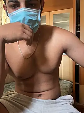 Snapshot of muscularZoro chatting on 06.18.26 muscularZoro online show from 06.18.26
