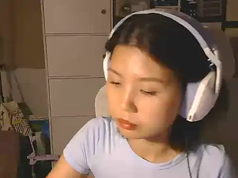 Snapshot of urgrl_portia chatting on 06.11.26 urgrl portia online show from 06.11.26