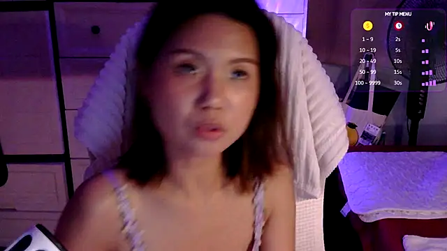 Snapshot of urgrl_portia chatting on 07.28.26 urgrl portia online show from 07.28.26