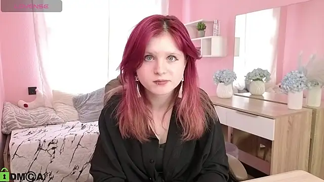 Snapshot of Fox__Cute chatting on 06.20.26 Fox Cute online show from 06.20.26