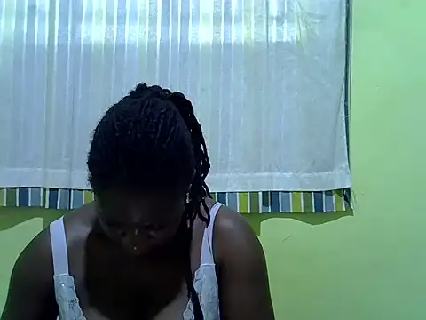 Snapshot of CURVY-CORAZZON chatting on 07.20.26 CURVY-CORAZZON online show from 07.20.26