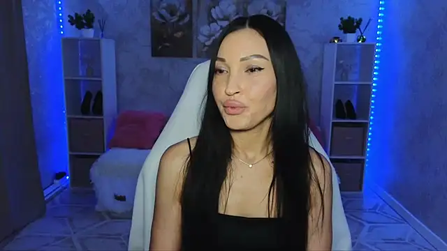 Snapshot of NikoleMills chatting on 07.22.26 NikoleMills online show from 07.22.26