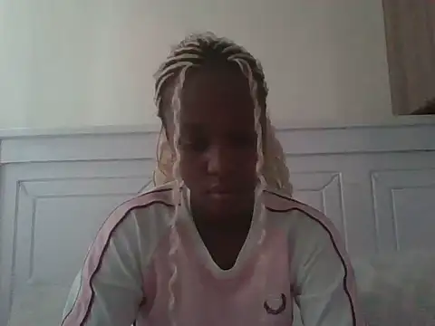 Snapshot of Sweet-cherrry chatting on 06.13.26 Sweet-cherrry online show from 06.13.26