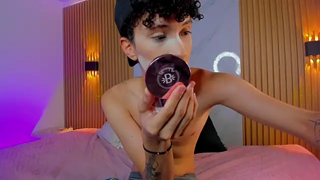 im ethan  online show from 07.05.26