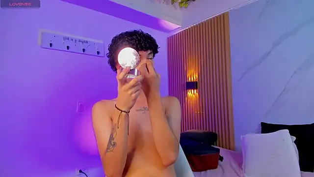 im ethan  online show from 07.09.26