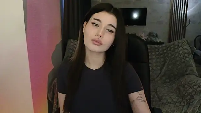 Snapshot of SolanaFlipper chatting on 06.27.26 SolanaFlipper online show from 06.27.26