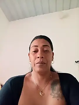 Snapshot of candelahot10 chatting on 06.26.26 candelahot10 online show from 06.26.26
