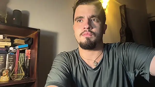 Snapshot of adamhopper chatting on 06.17.26 adamhopper online show from 06.17.26