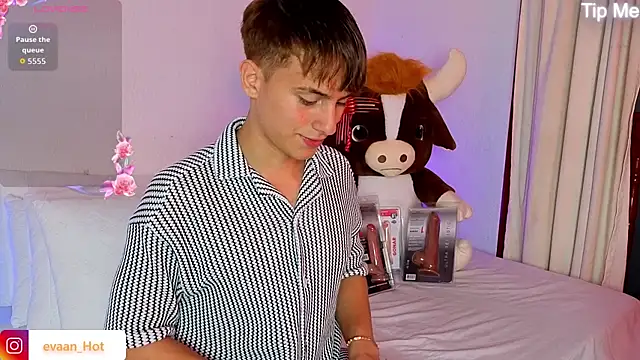 Evaan Hot online show from 07.15.26