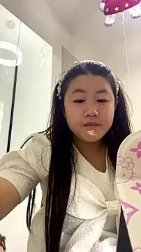 Snapshot of fang-101 chatting on 07.18.26 fang-101 online show from 07.18.26