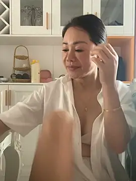 Snapshot of Sao-mei chatting on 07.16.26 Sao-mei online show from 07.16.26