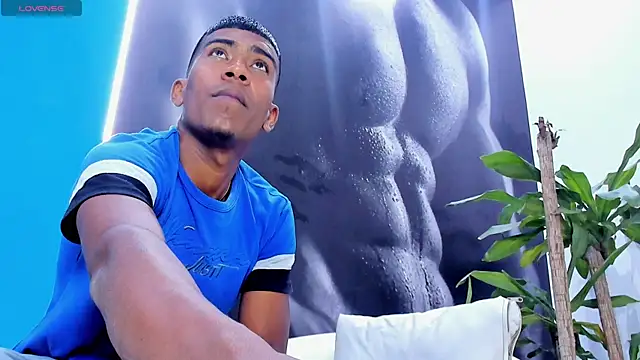 Snapshot of Axel_hunter15 chatting on 06.18.26 Axel hunter15 online show from 06.18.26