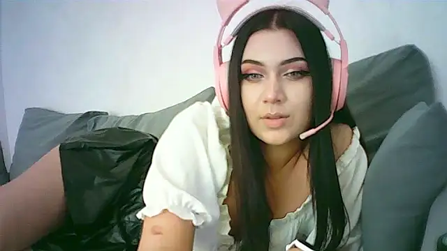 Snapshot of LolaBunnytx chatting on 06.16.26 LolaBunnytx online show from 06.16.26