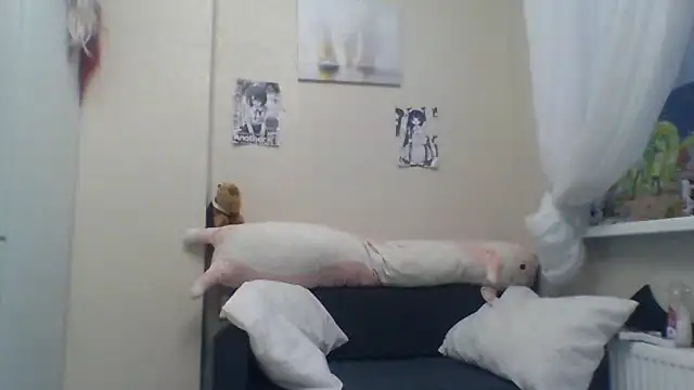 Snapshot of DinaKolter chatting on 07.20.26 DinaKolter online show from 07.20.26