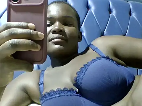 Snapshot of Sassylilmama chatting on 06.19.26 Sassylilmama online show from 06.19.26