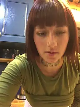 Snapshot of estrellitarg chatting on 06.10.26 estrellitarg online show from 06.10.26