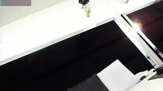 Jazmiin Rosee online show from 07.25.26