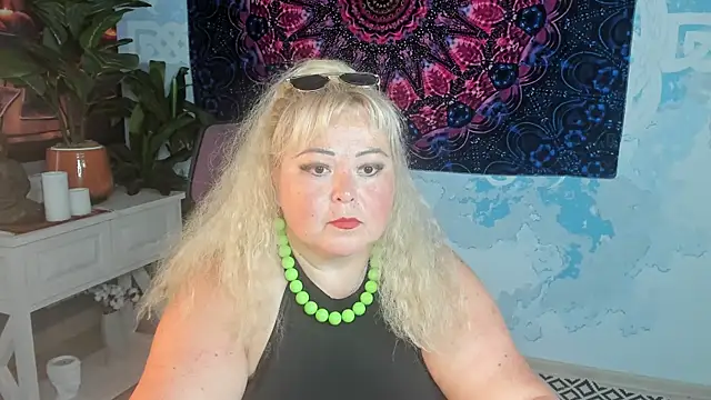 Snapshot of EvaMurller chatting on 07.24.26 EvaMurller online show from 07.24.26
