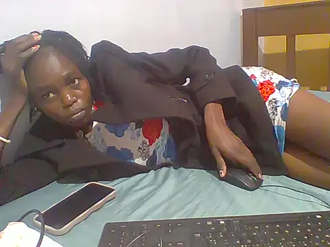Snapshot of fancyfancy1 chatting on 06.12.26 fancyfancy1 online show from 06.12.26