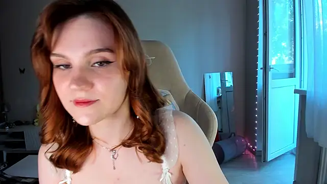 Snapshot of amelia_braun chatting on 06.15.26 amelia braun online show from 06.15.26