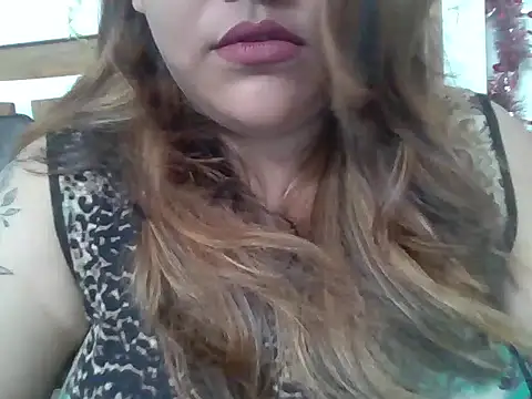Snapshot of Hotty_Angelina chatting on 06.14.26 Hotty Angelina online show from 06.14.26