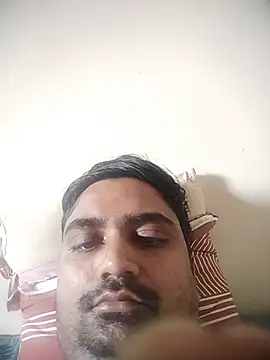 Snapshot of dhirusury050625 chatting on 06.24.26 dhirusury050625 online show from 06.24.26