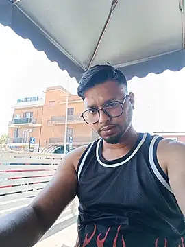 Snapshot of Alessandrino_09 chatting on 06.19.26 Alessandrino 09 online show from 06.19.26