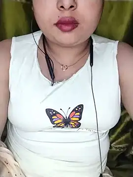 Snapshot of Khosi_Moni chatting on 07.08.26 Khosi Moni online show from 07.08.26