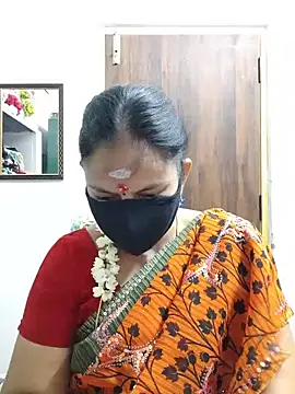 Snapshot of Tamil_white_beauty chatting on 06.16.26 Tamil white beauty online show from 06.16.26