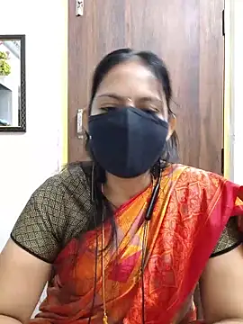 Snapshot of Tamil_white_beauty chatting on 06.18.26 Tamil white beauty online show from 06.18.26