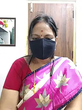 Snapshot of Tamil_white_beauty chatting on 06.25.26 Tamil white beauty online show from 06.25.26