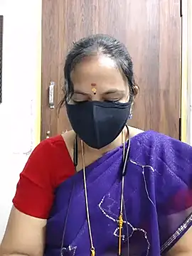 Snapshot of Tamil_white_beauty chatting on 07.02.26 Tamil white beauty online show from 07.02.26