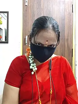 Snapshot of Tamil_white_beauty chatting on 07.04.26 Tamil white beauty online show from 07.04.26