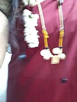 Snapshot of Tamil_white_beauty chatting on 07.08.26 Tamil white beauty online show from 07.08.26
