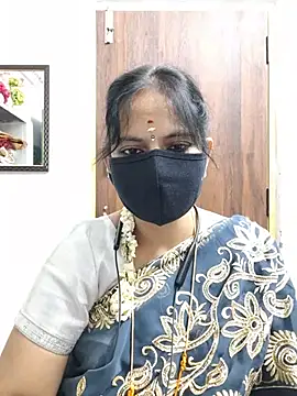 Snapshot of Tamil_white_beauty chatting on 07.11.26 Tamil white beauty online show from 07.11.26