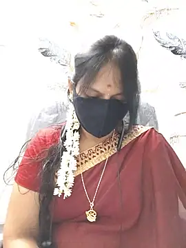 Snapshot of Tamil_white_beauty chatting on 07.28.26 Tamil white beauty online show from 07.28.26