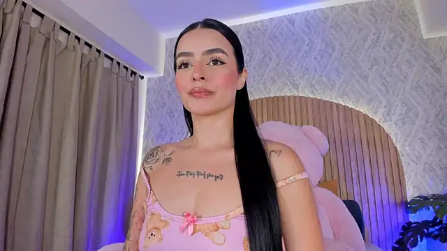 Snapshot of Victoria_Blake_ chatting on 06.22.26 Victoria Blake online show from 06.22.26