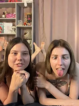 Bratz Girls online show from 06.12.26