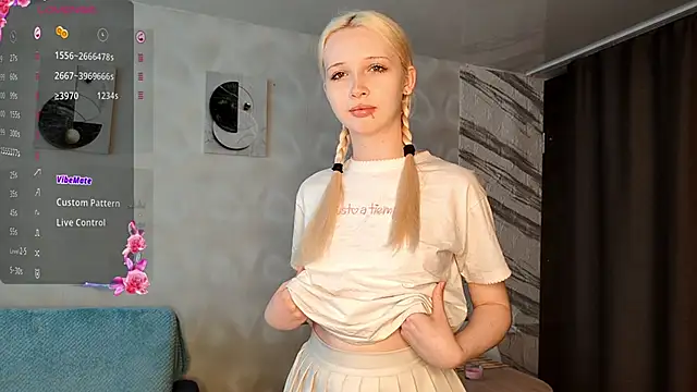 Snapshot of LadaSolar chatting on 06.20.26 LadaSolar online show from 06.20.26