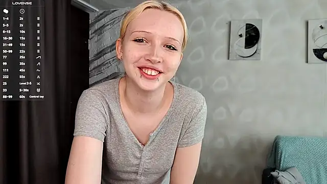 Snapshot of LadaSolar chatting on 07.03.26 LadaSolar online show from 07.03.26