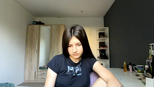 Snapshot of SpanishRooter chatting on 07.30.26 SpanishRooter online show from 07.30.26