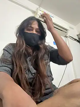 Snapshot of vaani_tyagi chatting on 07.04.26 vaani tyagi online show from 07.04.26