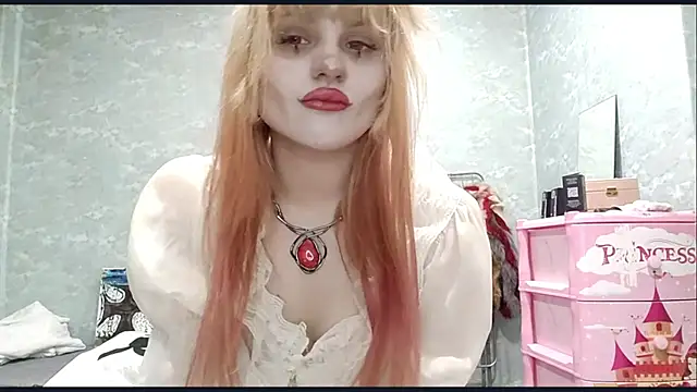 Snapshot of AceAsss chatting on 07.27.26 AceAsss online show from 07.27.26
