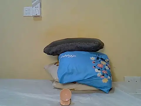 Snapshot of Selassie- chatting on 06.30.26 Selassie- online show from 06.30.26