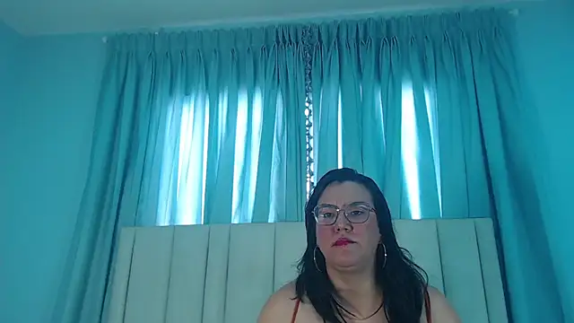 Snapshot of Sallydickinson chatting on 07.15.26 Sallydickinson online show from 07.15.26